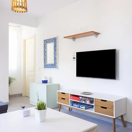 Home2book Cozy El Medano, Wifi * Эль-Медано